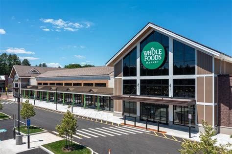 Whole foods avon ct - Dec 12, 2023 · South Windsor, Conn. (Dec. 12, 2023) – Whole Foods Market will open a new 43,406-square-foot store, located in The Shops at Evergreen Walk (800 Evergreen Way), South Windsor, Conn., on January 17 at 8 a.m. EST. The retailer’s fifth location in the Hartford area, this new store’s design includes rich tile textures …